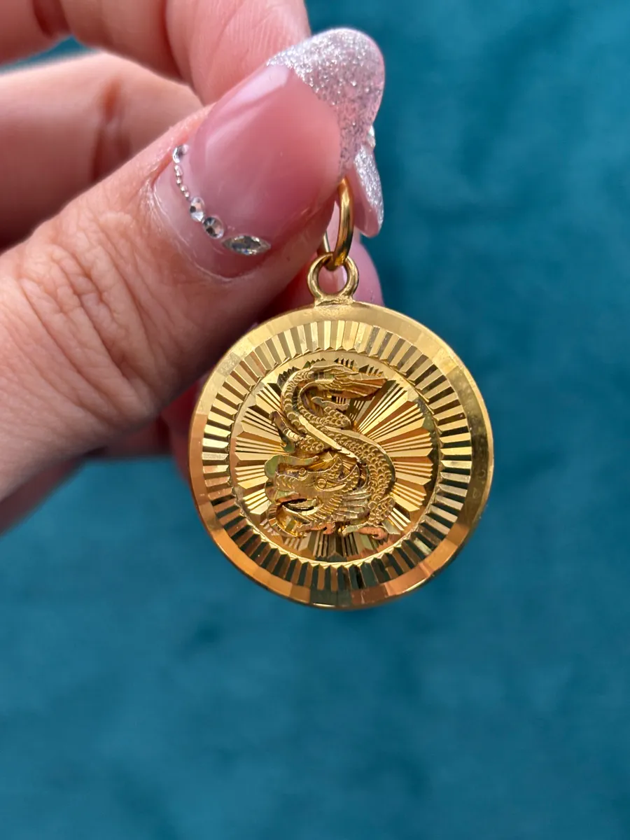 20K Gold Dragon Shield Pendant | 4.95 g, view 2