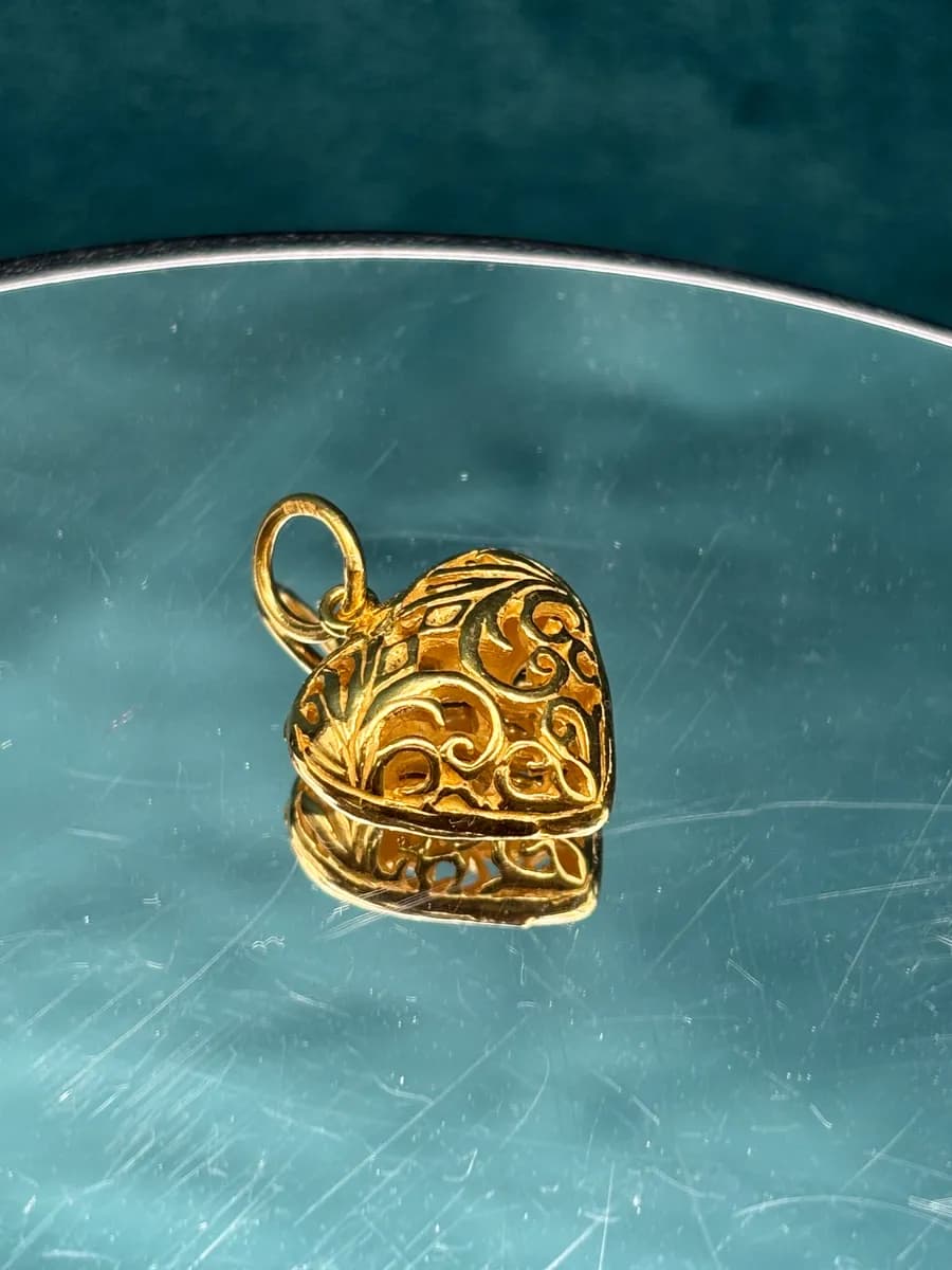 22K Gold Heart Pendant | 4.47 g, view 2